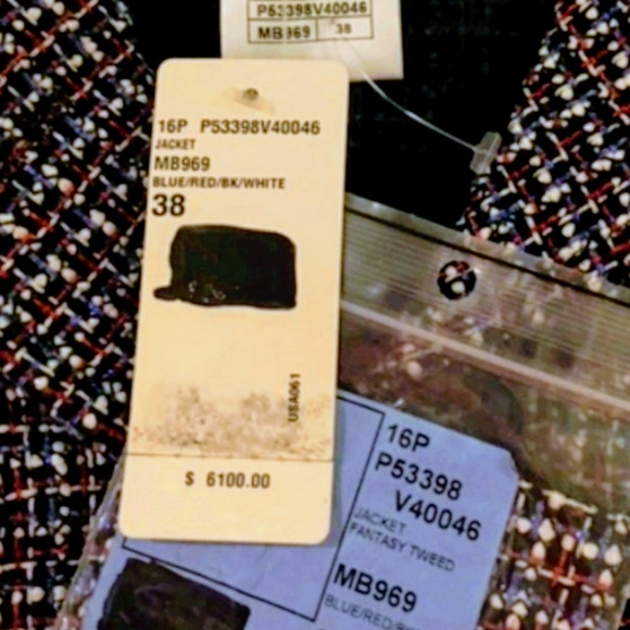 CHANEL FANTASY TWEED JACKET - Picture 2 of 8